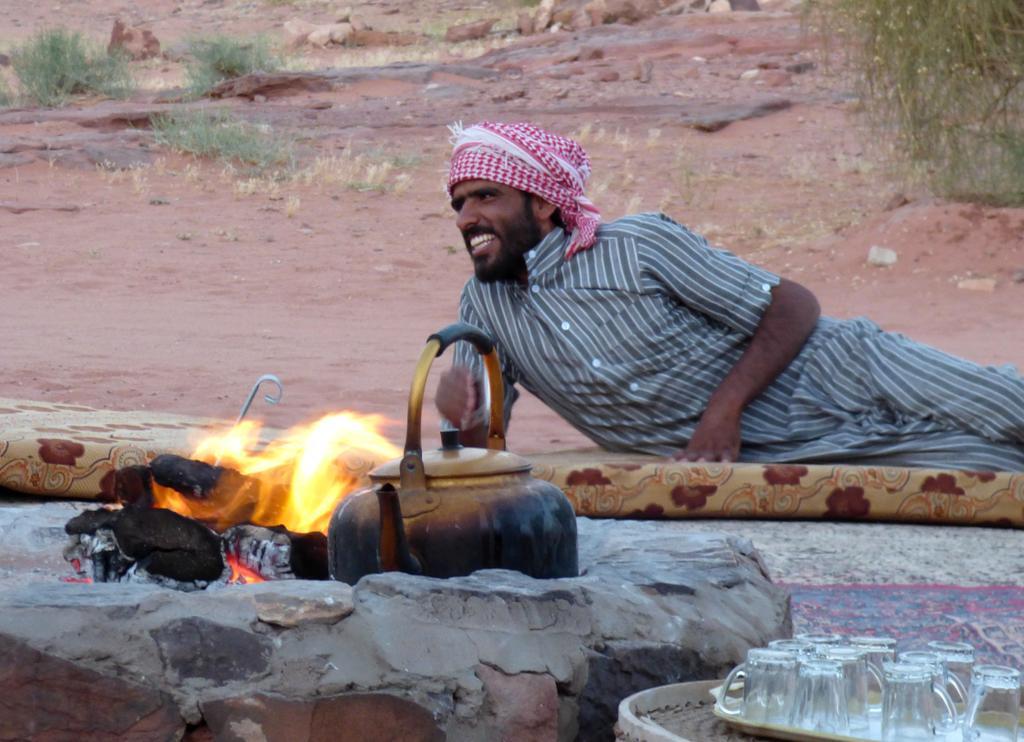 Mohammed Mutlak Camp Hotel Wadi Rum Bagian luar foto