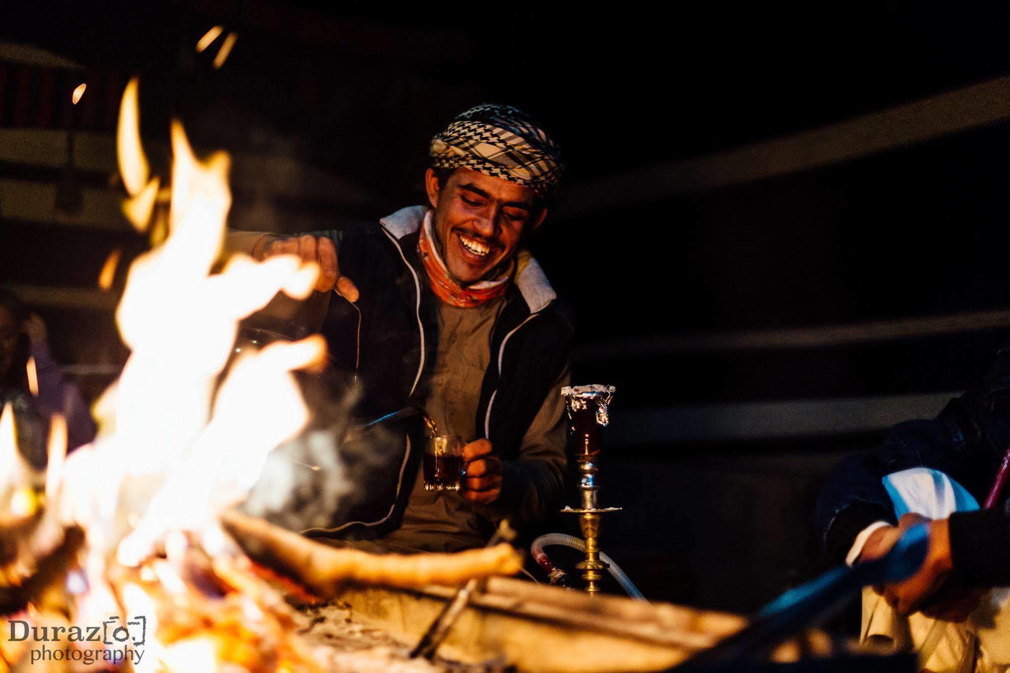 Mohammed Mutlak Camp Hotel Wadi Rum Bagian luar foto