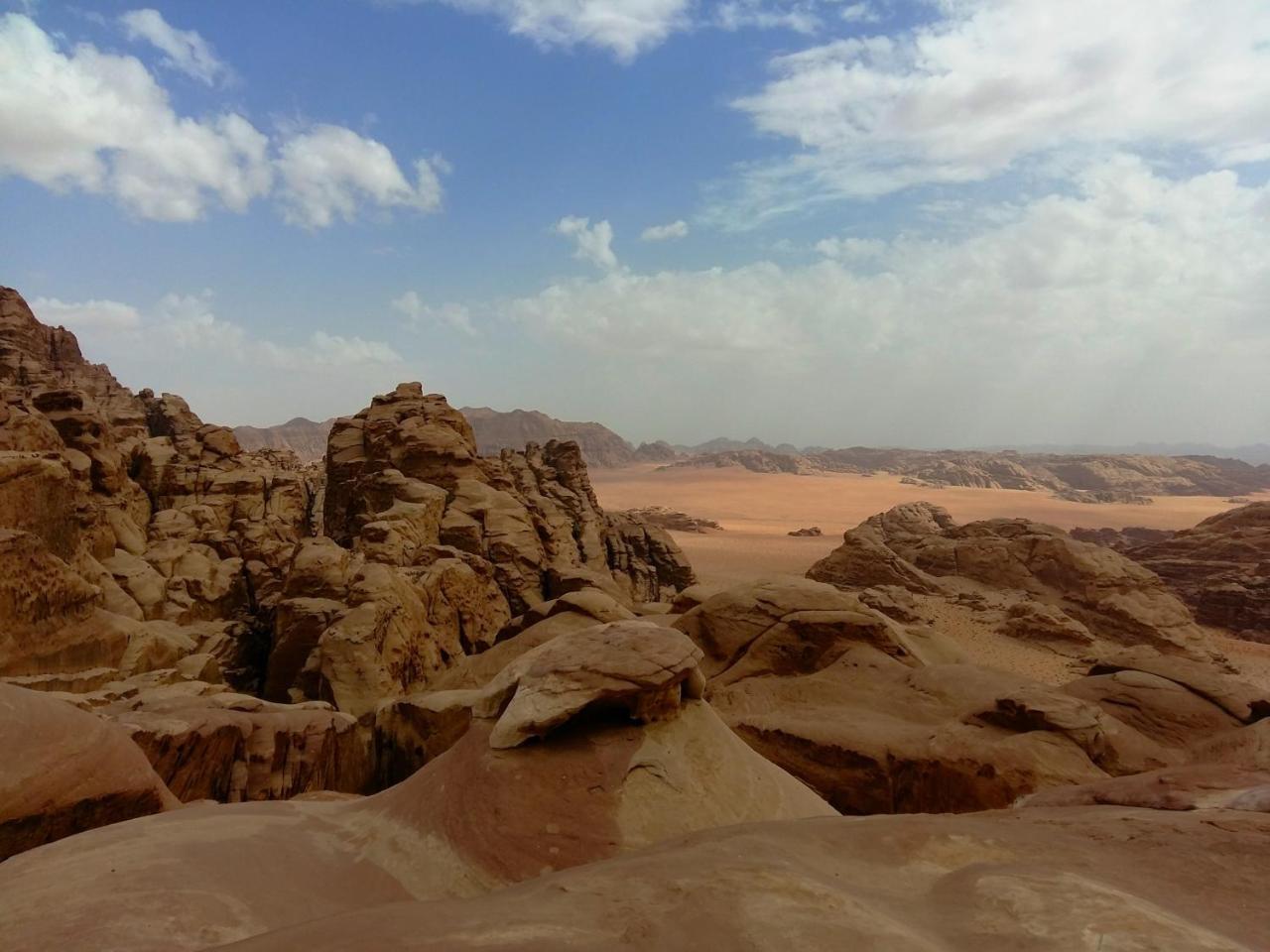 Mohammed Mutlak Camp Hotel Wadi Rum Bagian luar foto