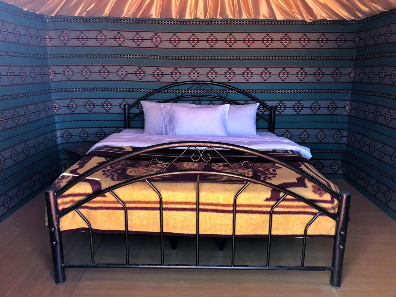 Mohammed Mutlak Camp Hotel Wadi Rum Bagian luar foto