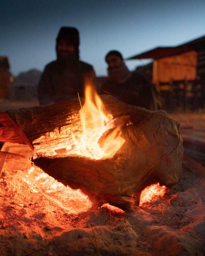 Mohammed Mutlak Camp Hotel Wadi Rum Bagian luar foto