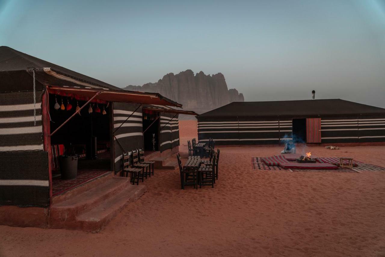 Mohammed Mutlak Camp Hotel Wadi Rum Bagian luar foto
